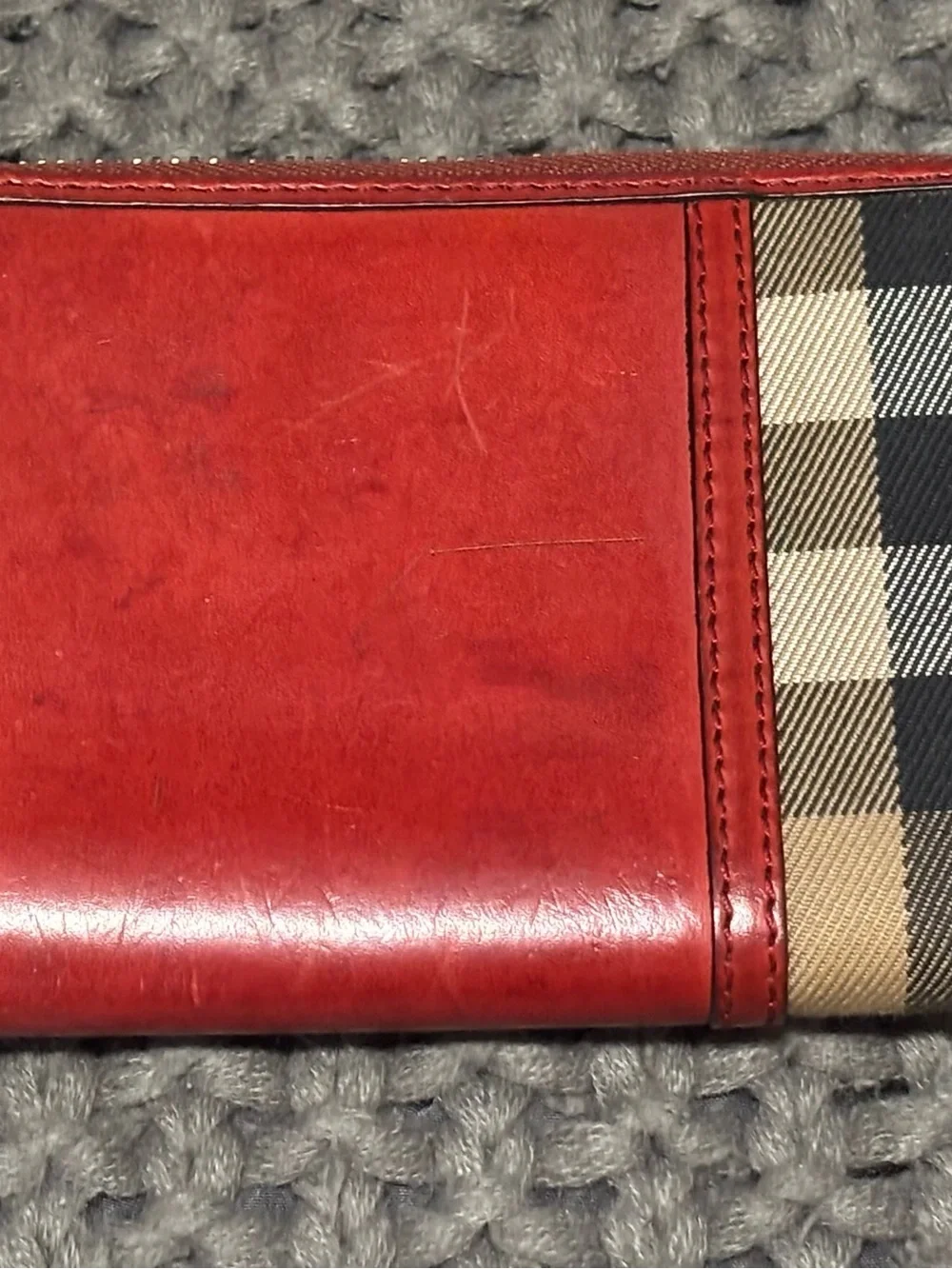 Burberry Housecheck Red Ziggy Zip Around Wallet